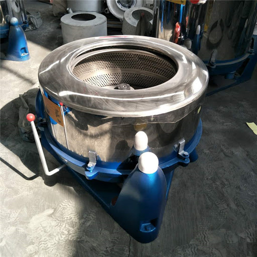 全自動(dòng)工業(yè)脫水機(jī)使用中常見的一些注意事項(xiàng)插圖 全自動(dòng)工業(yè)脫水機(jī)使用中常見的一些注意事項(xiàng)